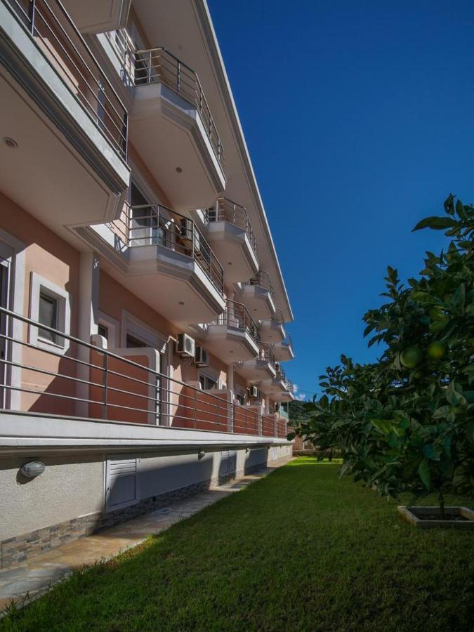 Himara Royal Hotel Exterior foto