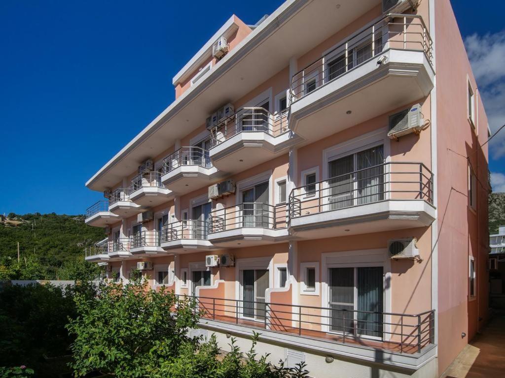 Himara Royal Hotel Exterior foto